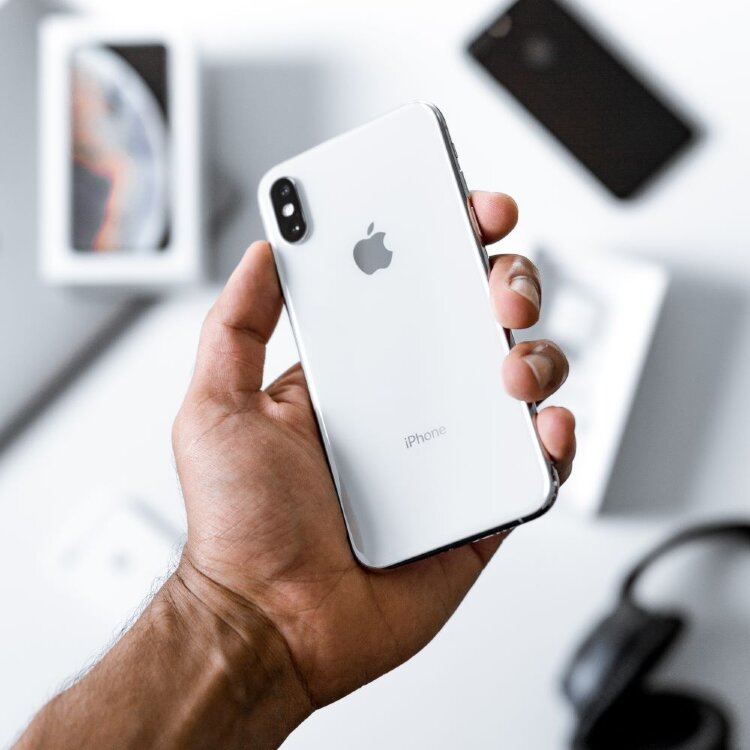 Смартфон Apple A (демо)